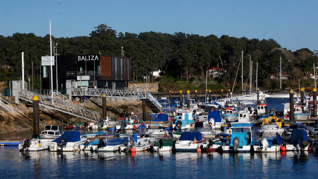  Vista a los pantalanes del puerto de Portonovo. JAVIER CERVERA-MERCADILLO 