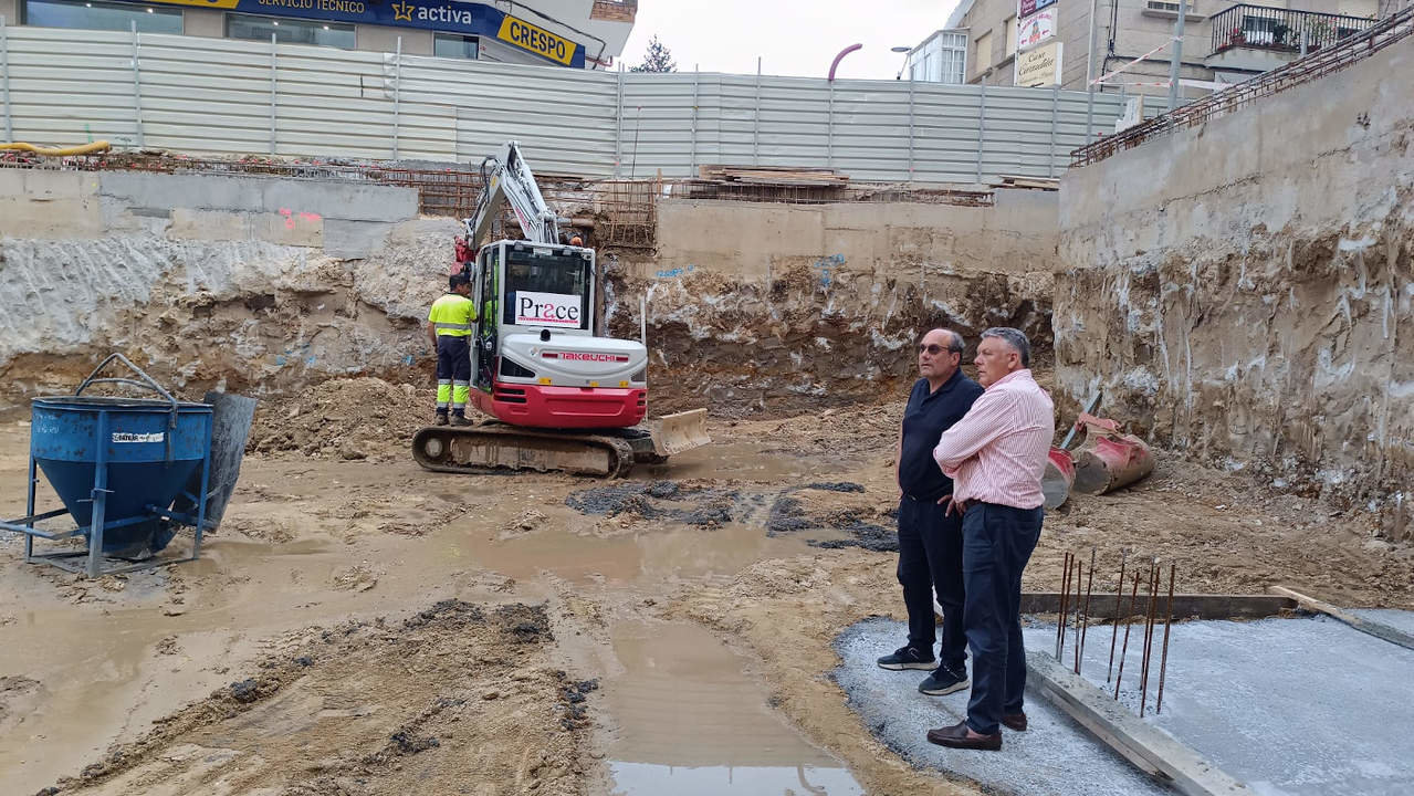 Telmo Martín visitó el lugar donde se produjo el vertido. DS