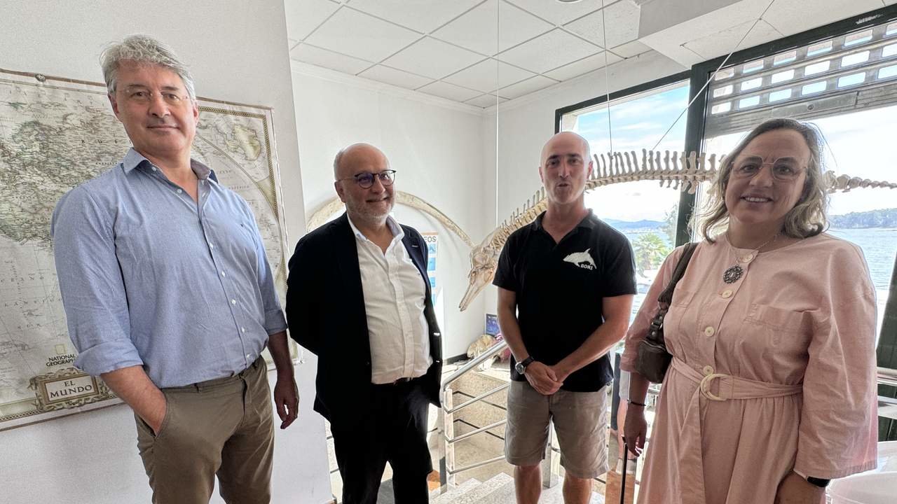 Abel Losada, José Cacabelos, Ángeles Domíguez e Bruno Díaz na visita ao BDRI. DS