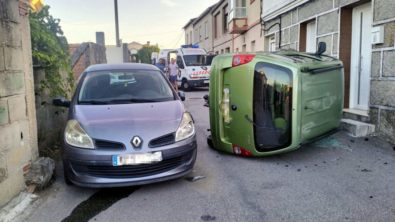 Accidente en Cambados. EMERXENCIAS CAMBADOS